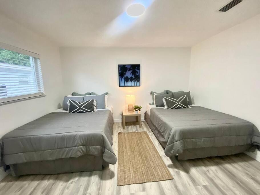 마이애미 Beautiful & Relax Family House 2/1- Free Parking 빌라 외부 사진