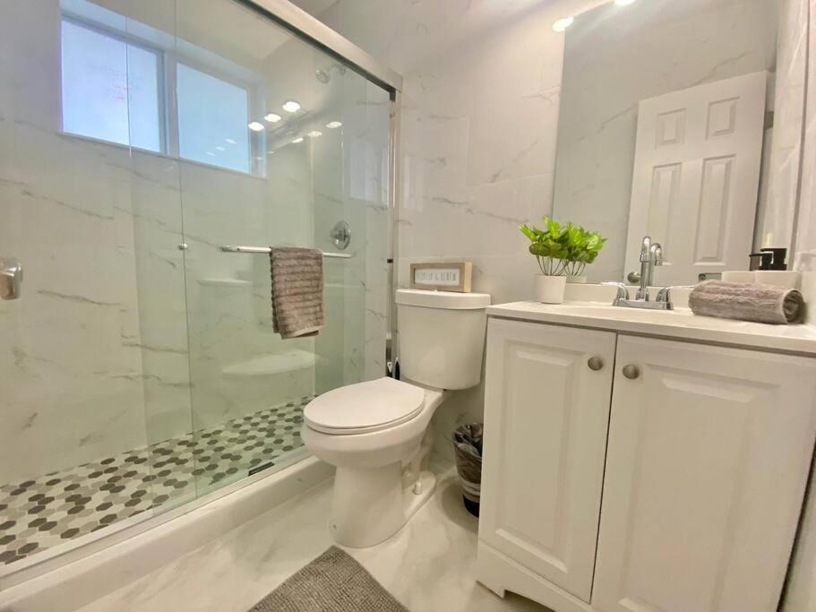마이애미 Beautiful & Relax Family House 2/1- Free Parking 빌라 외부 사진
